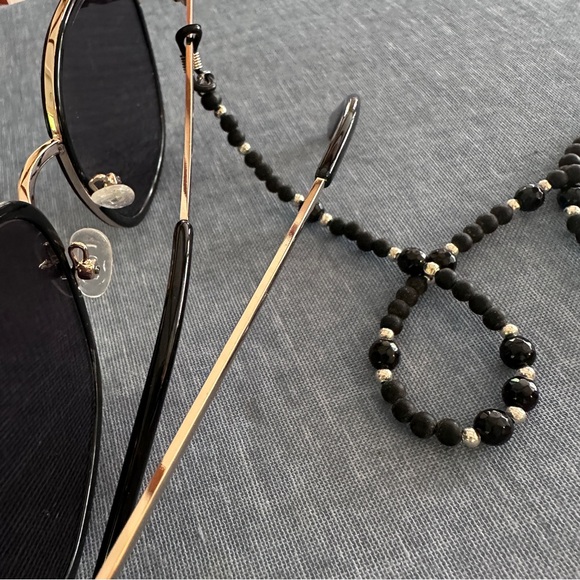 Eyeglass chain, black onyx and silver. New, 28 inches in length. - Picture 6 of 9